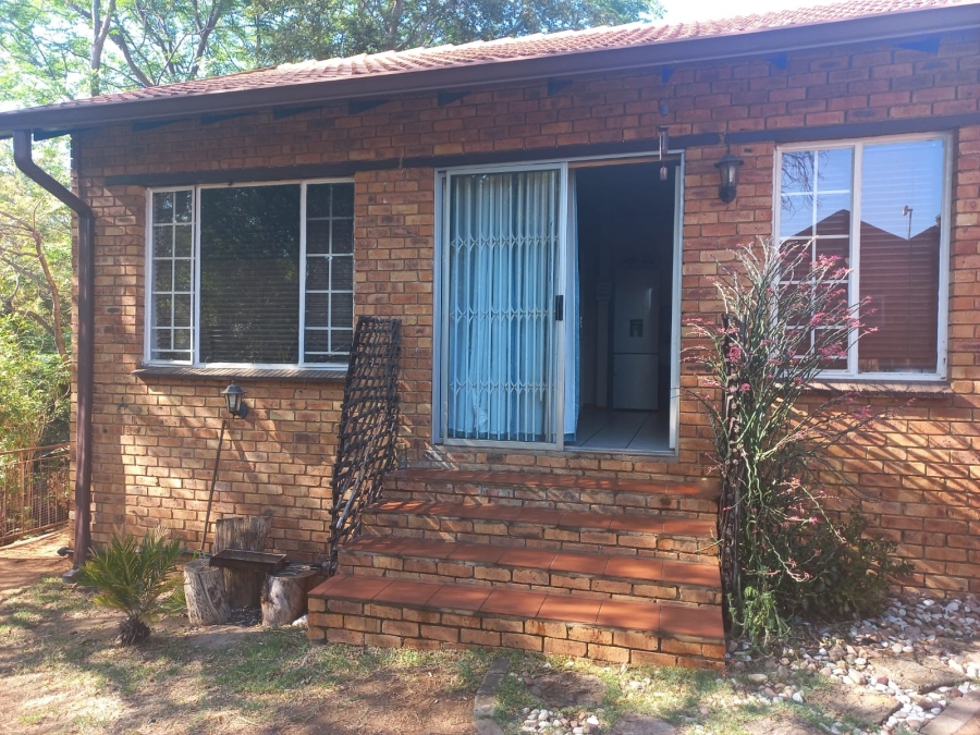 2 Bedroom Property for Sale in Safari Gardens North West
